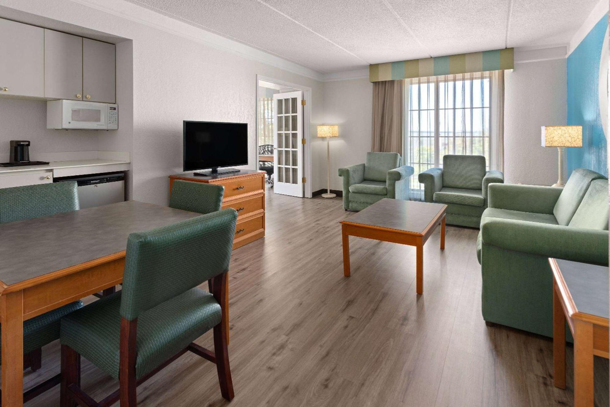 La Quinta Inn By Wyndham Pittsburgh Airport Moon Township Luaran gambar