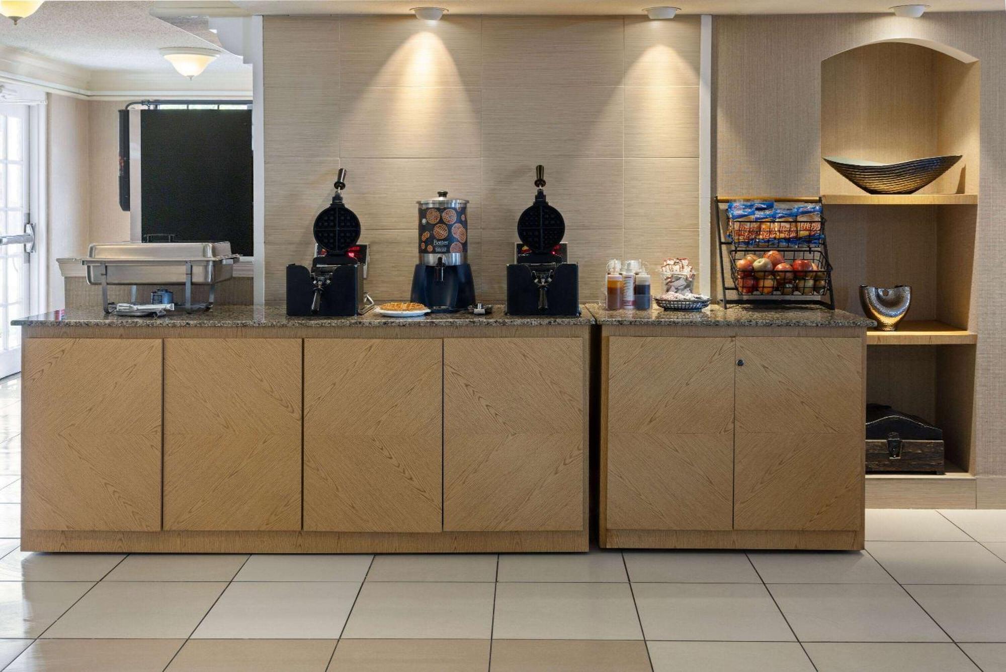 La Quinta Inn By Wyndham Pittsburgh Airport Moon Township Luaran gambar